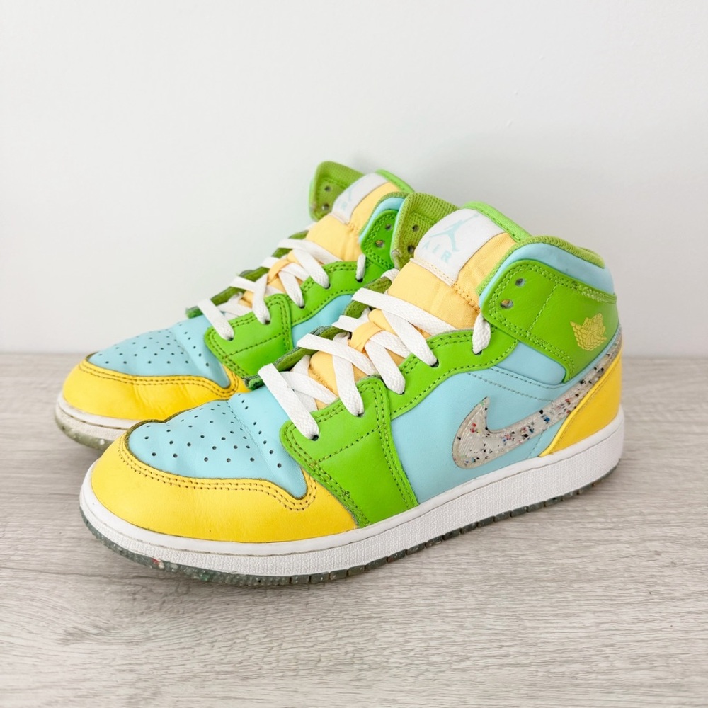 Air Jordan 1 Mid SE “Recycled Grind” Sneakers